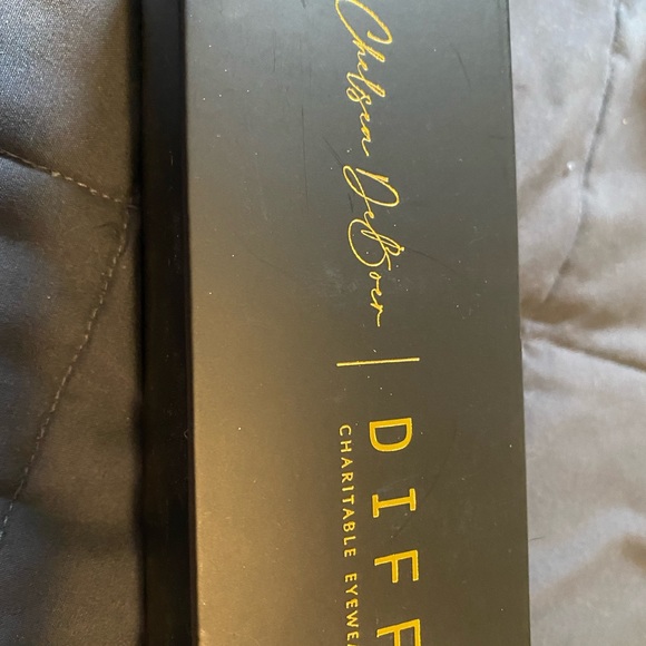 Never worn blue light glasses - Picture 2 of 3